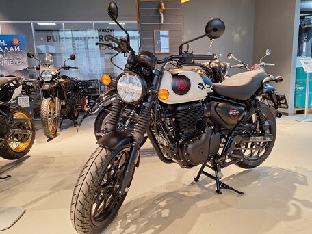 2026 Royal Enfield Hunter, белый, 462000 рублей, вид 1