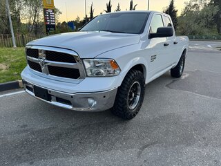 2023 Ram 1500 Quad Cab IV (DS/DJ), белый, 3800000 рублей, вид 1