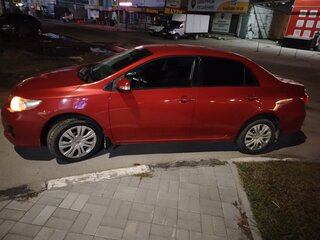 2011 Toyota Corolla X (E140, E150) Рестайлинг, красный, 990000 рублей, вид 1