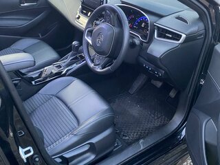 2020 Toyota Corolla Sport XII (E210), чёрный, 1860000 рублей, вид 3