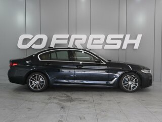 2020 BMW 5 серии 520i VII (G30/G31/G38) Рестайлинг, чёрный, 4949000 рублей, вид 5