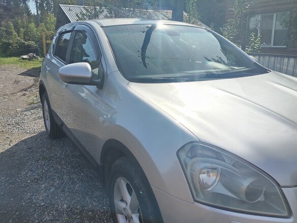 2007 Nissan Qashqai I, серебристый, 850000 рублей