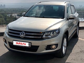 2012 Volkswagen Tiguan I Рестайлинг, серебристый, 1600000 рублей, вид 1