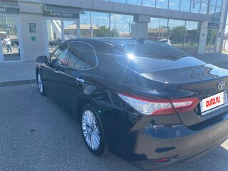 2020 Toyota Camry VIII (XV70), чёрный, 2950000 рублей, вид 3