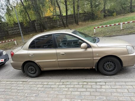 2004 Kia Rio I Рестайлинг, бежевый, 210000 рублей, вид 2