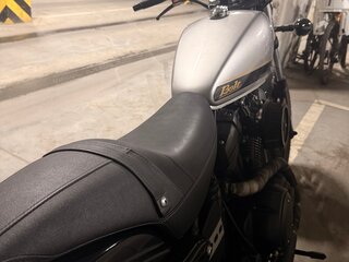 2014 Yamaha XV950 Bolt, серебристый, 480000 рублей, вид 4