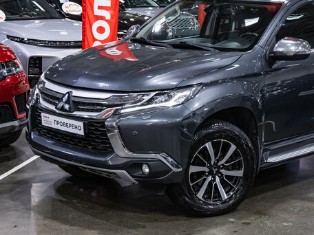 2018 Mitsubishi Pajero Sport III, серый, 3249700 рублей, вид 2