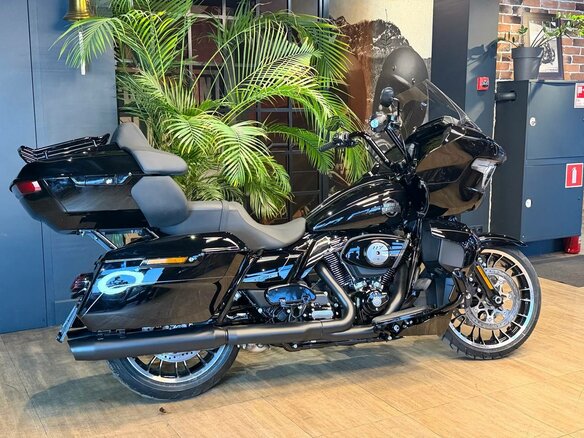 2026 Harley-Davidson Road Glide Limited, чёрный, 4950000 рублей - вид 8