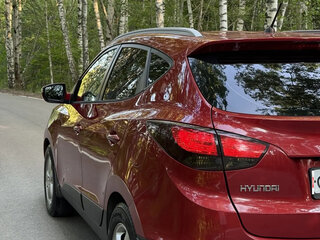 2010 Hyundai ix35 I, красный, 970000 рублей, вид 4