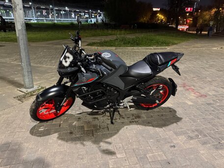 2021 Yamaha MT-03, серый, 600000 рублей, вид 3