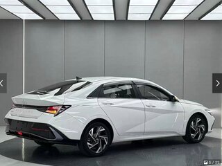 2023 Hyundai Elantra VII (CN7) Рестайлинг, белый, 1632000 рублей, вид 3