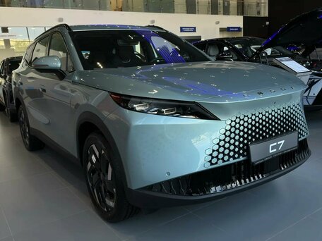 Omoda C7