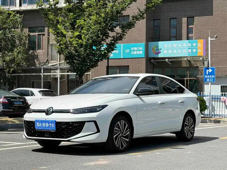 Volkswagen Lavida IV