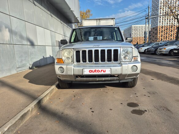 2007 Jeep Commander, серебристый, 1400000 рублей - вид 1