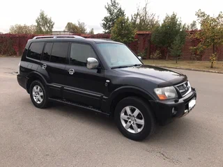 2006 Mitsubishi Pajero III Рестайлинг, чёрный, 1100000 рублей, вид 1
