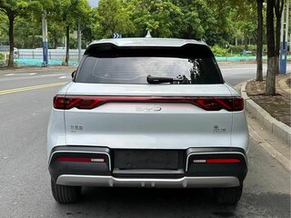 2025 BYD Yuan Up 45.12 kWh, серебристый, 1840000 рублей, вид 5