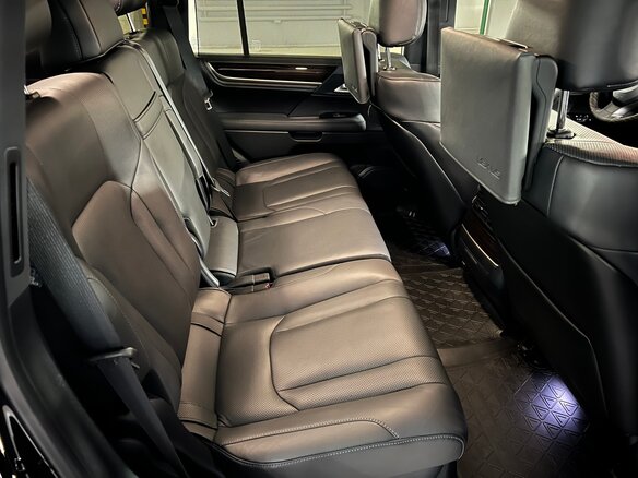 2020 Lexus LX 570 III Рестайлинг 2, чёрный, 11185000 рублей - вид 9