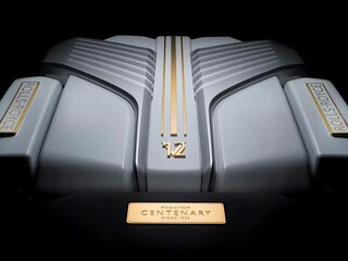2026 Rolls-Royce Phantom Extended VIII Рестайлинг (Series II), белый, 210000000 рублей, вид 3
