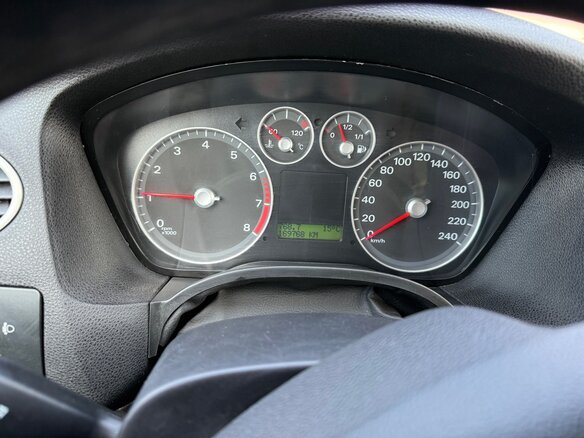 2006 Ford Focus II, пурпурный, 430000 рублей - вид 9
