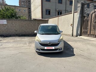 2006 Honda Stepwgn Spada III, серебристый, 1000000 рублей, вид 1