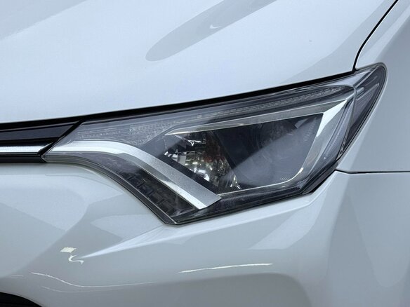 2018 Toyota RAV4 IV (XA40) Рестайлинг, белый, 1680000 рублей - вид 17
