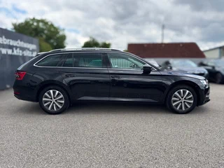2023 Skoda Superb III Рестайлинг, чёрный, 2355000 рублей, вид 5