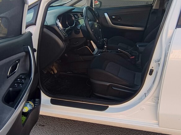 2015 Kia Ceed II, белый, 1010000 рублей - вид 9