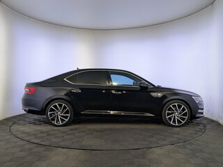 2024 Skoda Superb III Рестайлинг, чёрный, 3420000 рублей, вид 4