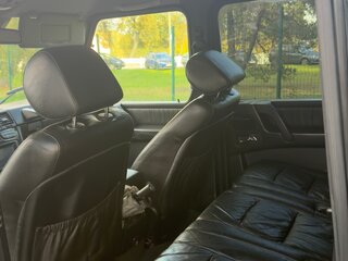 2001 Mercedes-Benz G-Класс 400 II (W463), чёрный, 2700000 рублей, вид 4