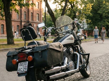1995 Honda VT 1100, белый, 350000 рублей, вид 1