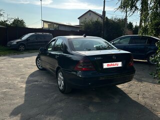 2002 Mercedes-Benz C-Класс 200 II (W203), чёрный, 634000 рублей, вид 4
