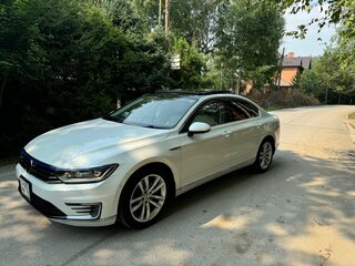 2016 Volkswagen Passat GTE B8, белый, 1850000 рублей, вид 3