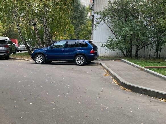 2003 BMW X5 3.0i I (E53), синий, 870000 рублей - вид 18
