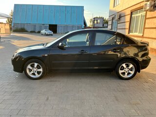 2007 Mazda 3 I (BK) Рестайлинг, чёрный, 600000 рублей, вид 4
