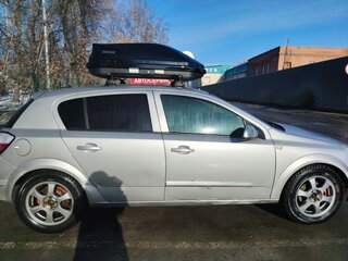 2007 Opel Astra H Рестайлинг, серебристый, 300000 рублей, вид 2