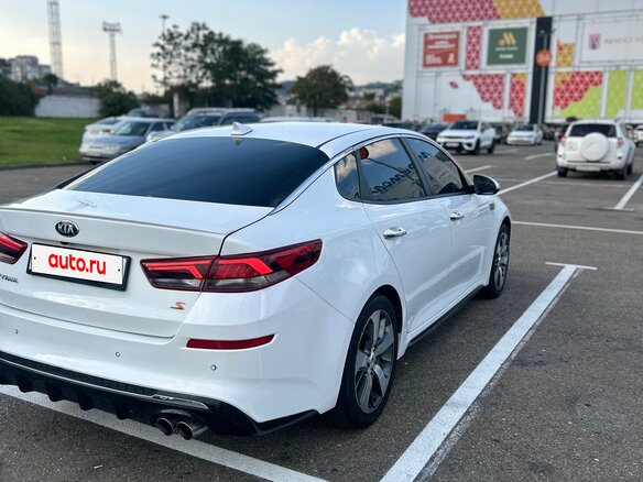 2019 Kia Optima IV Рестайлинг, белый, 1500000 рублей - вид 5