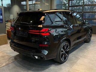 2026 BMW X5 40d IV (G05/G18) Рестайлинг, чёрный, 16190000 рублей, вид 3
