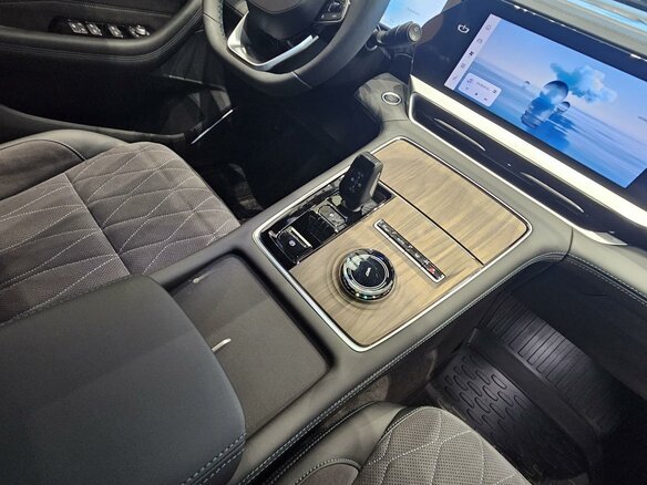 2026 Geely Monjaro I, зелёный, 4954990 рублей - вид 16