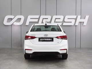 2019 Hyundai Solaris II, белый, 1140000 рублей, вид 4