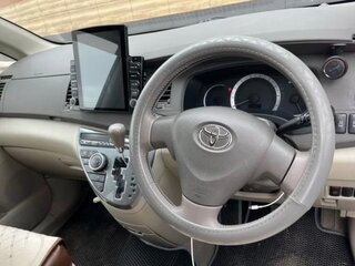 2008 Toyota ISis I, белый, 1050000 рублей, вид 2