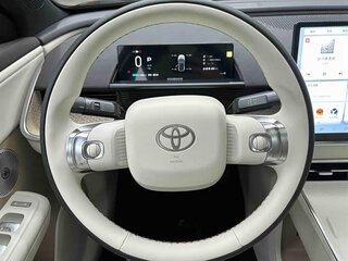 2026 Toyota bZ3X 58.3 kWh, чёрный, 2628756 рублей, вид 5
