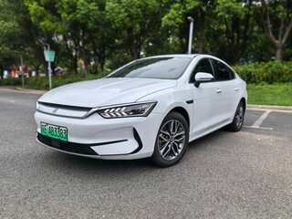 2023 BYD Qin Plus EV 500 I, белый, 1450005 рублей, вид 1