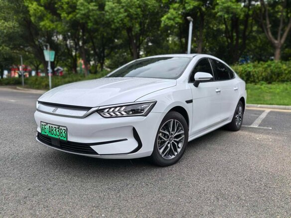 2023 BYD Qin Plus EV 500 I, белый, 1450005 рублей
