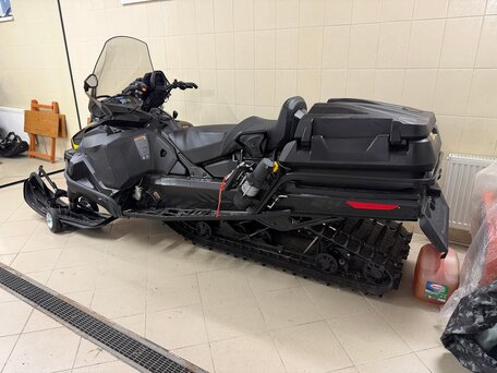 2024 BRP Ski-Doo Skandic 900, чёрный, 2400000 рублей, вид 3