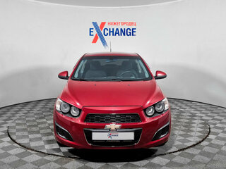 2013 Chevrolet Aveo II, красный, 429000 рублей, вид 1