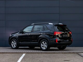 2017 Kia Sorento II Рестайлинг, чёрный, 2095000 рублей, вид 4