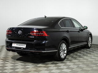 2017 Volkswagen Passat B8, чёрный, 1819700 рублей, вид 5