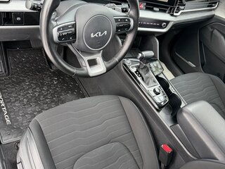 2022 Kia Sportage IV Рестайлинг, зелёный, 3100000 рублей, вид 3