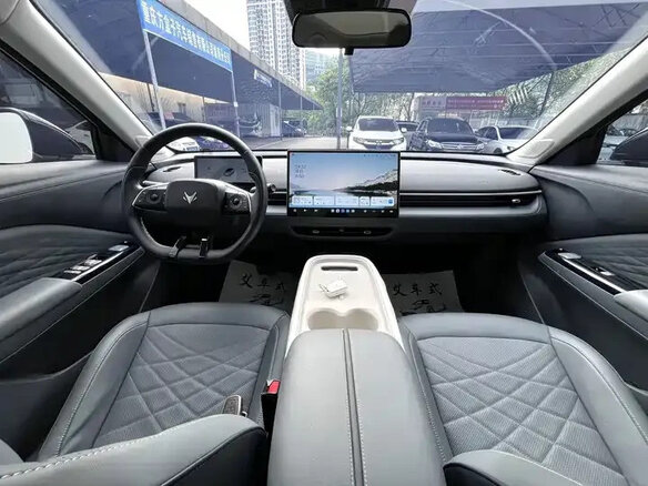 2025 Arcfox T1 42.3 kWh, зелёный - вид 7