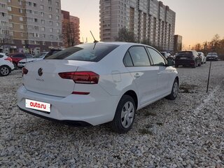 2021 Volkswagen Polo VI, белый, 1490000 рублей, вид 2